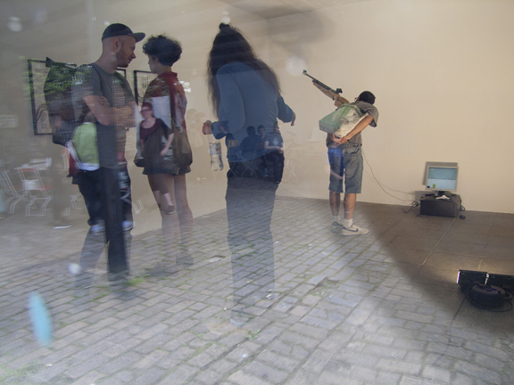 #diploma #hgb #hochschulefürgrafikundbuchkunst #diplom #medienkunst #installation #performance #klassefürinstallationundraum #mindcontrol #eeg #brainmachineinterface #bmi #gun #videogame